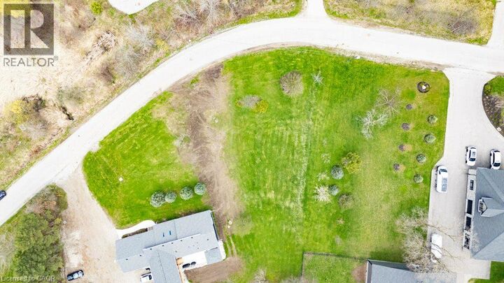 121 Dodge Drive — photo 1