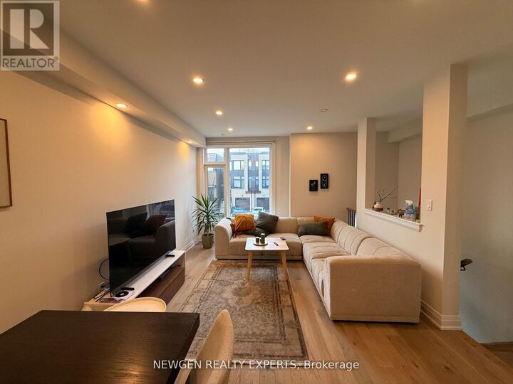 Property Photo: 14 Wild Rose Gardens West ON M6L 0A5