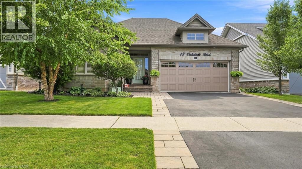 Property Photo:  13 Oakdale Boulevard  ON L0R 2A0 