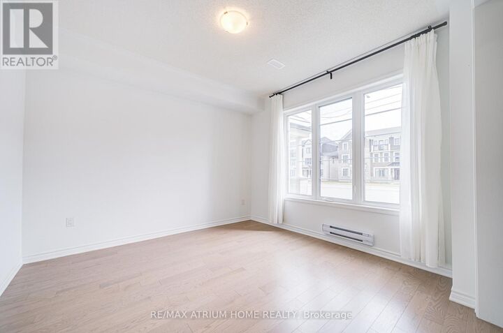 Property Photo:  1377 William Halton Parkway  ON L6M 5N9 