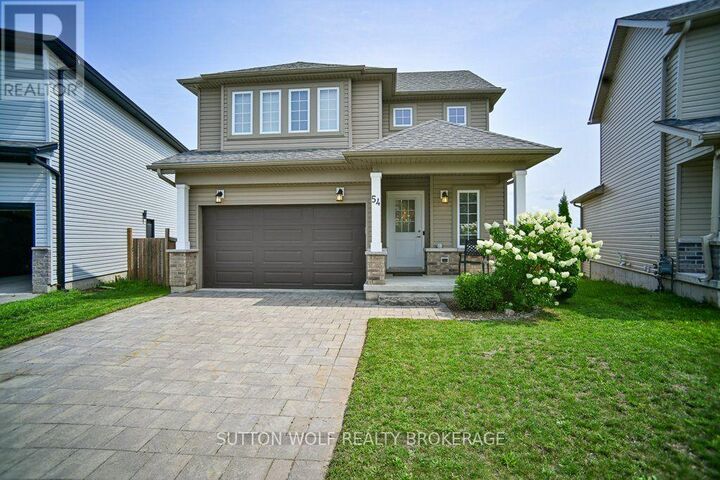 54 Abbott Street — photo 1