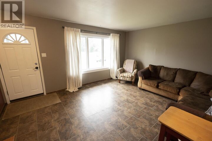 Property Photo: 537 Churchill Drive West ON P7C 5C4
