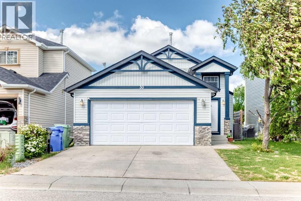 Property Photo: 30 Covehaven View Northeast AB T3R 1S6