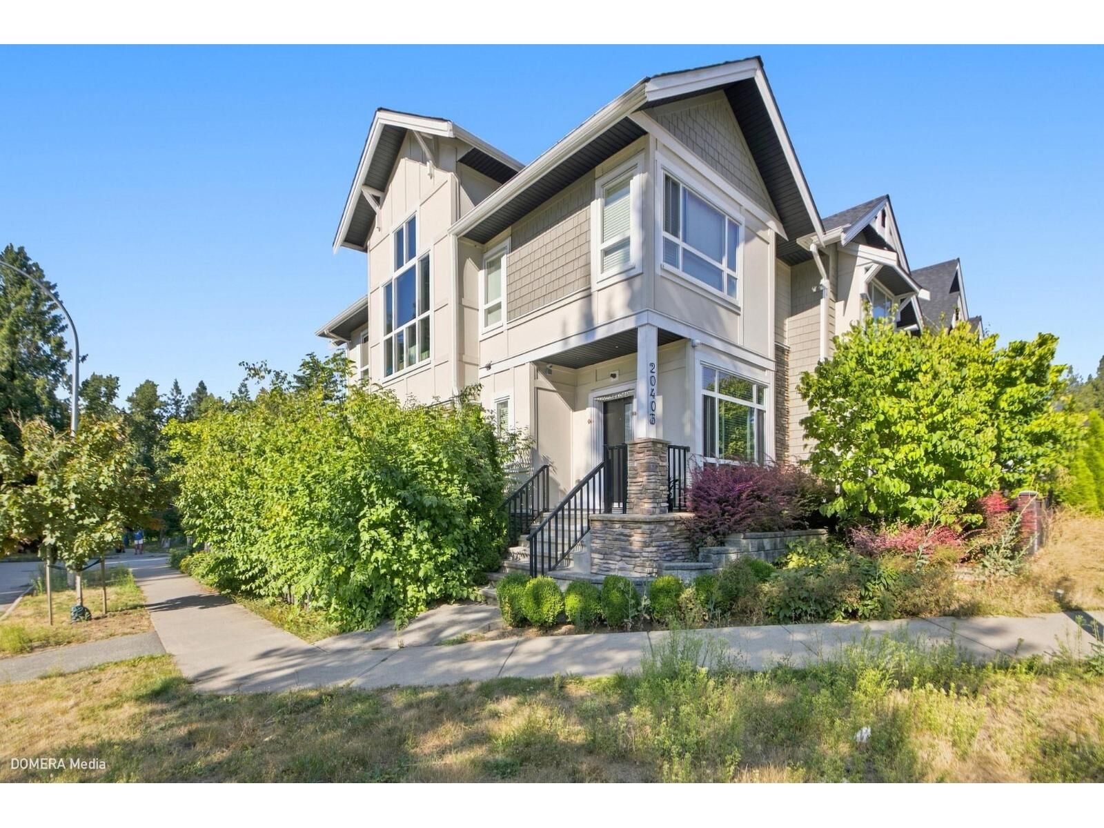 Property Photo: 20403 86ave Avenue BC V2Y 0X4