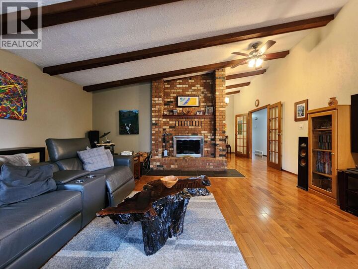 Property Photo: 3696 Rosia Road BC V2K 4Y6