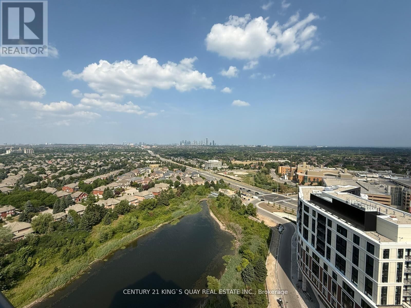 Property Photo:  2495 Eglinton Avenue West 2001  ON L5M 2T2 