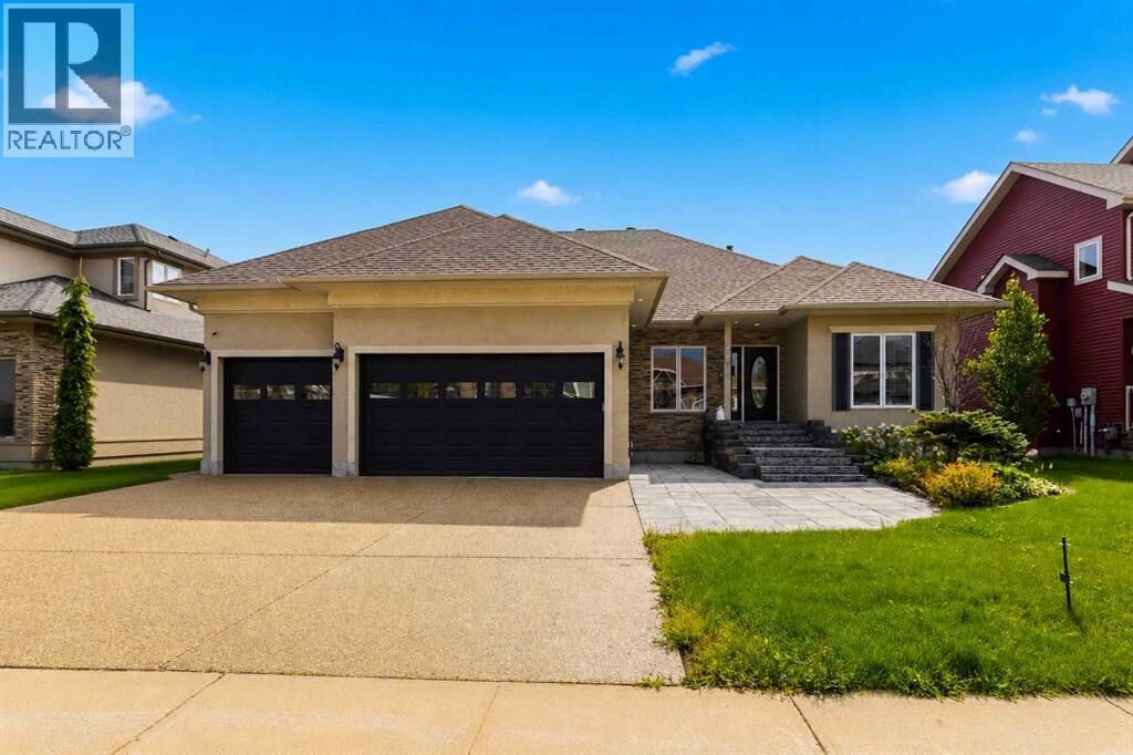 Property Photo:  140 Lindstrom Crescent  AB T9K 2N8 