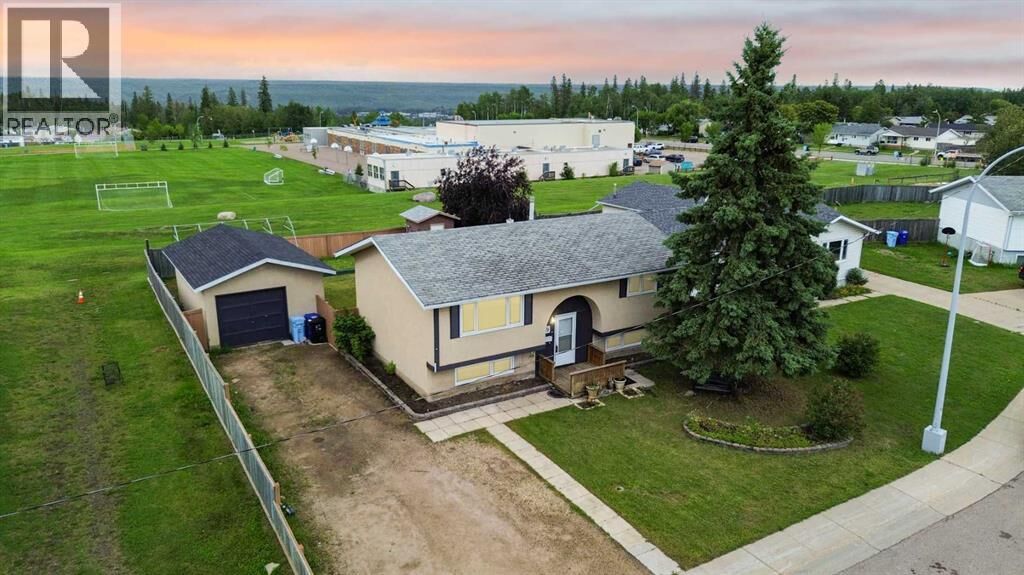 Property Photo:  189 Sitka Drive  AB T9H 3C1 