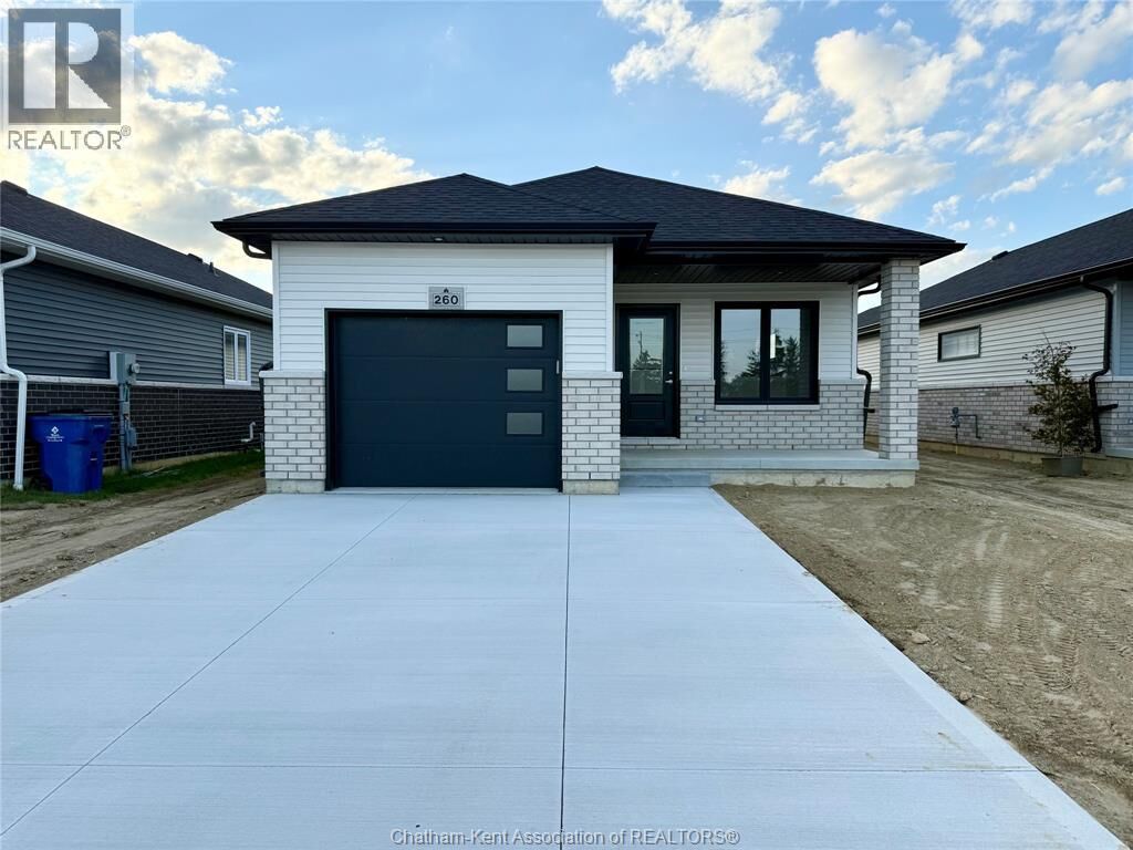 Property Photo: 244 Ironwood Trail ON N7M 0V6