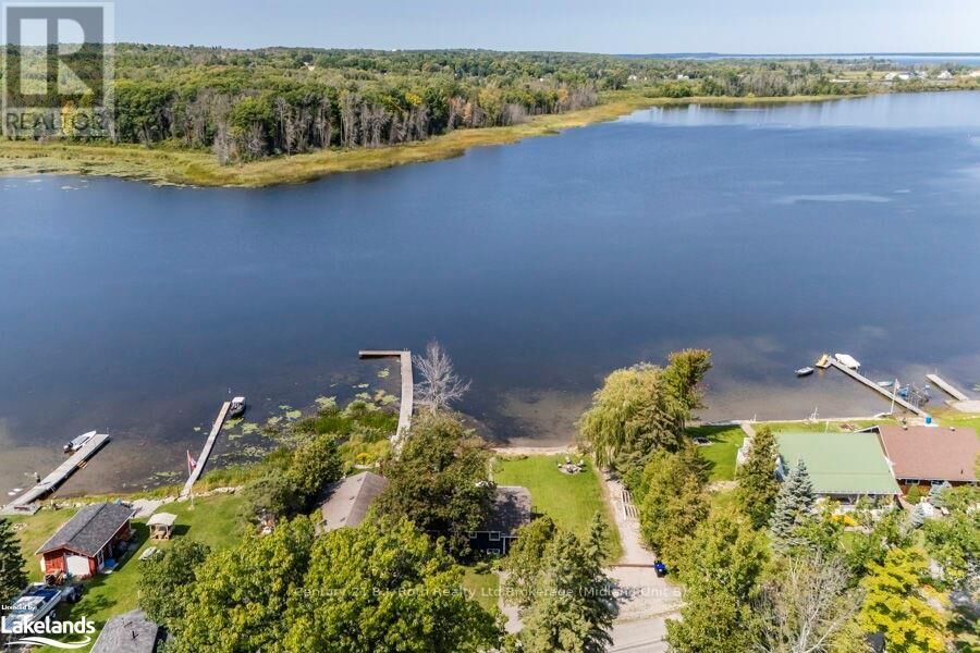 Property Photo: 142 - 140 Mitchells Beach Road ON L0K 2A0