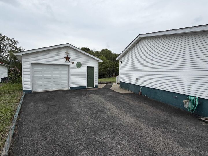 Property Photo: 42 Gate Lane WV 26241
