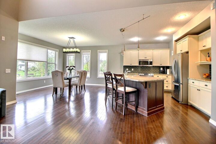 Property Photo: 1231 37A Avenue NW AB T6T 0G3