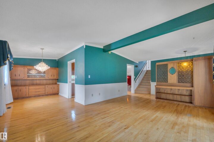 Property Photo:  7604 149 Avenue NW  AB T5C 2V7 