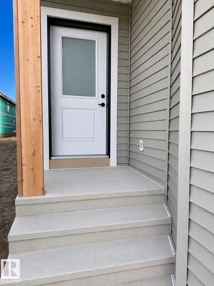 Property Photo:  13118 186 Avenue NW  AB T6V 0N3 