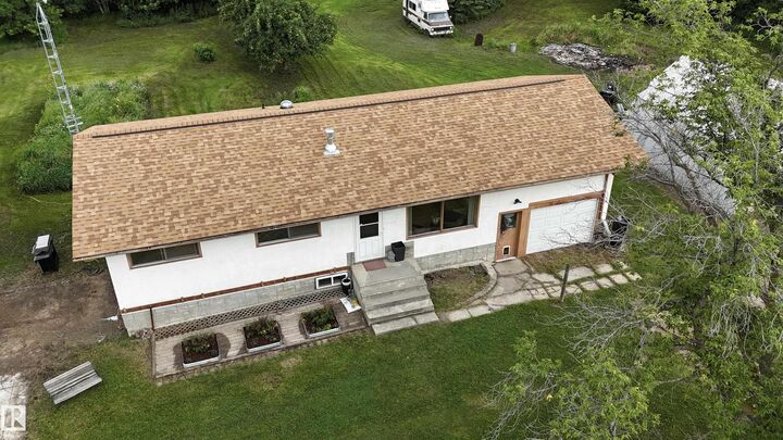 Property Photo: 51226 Rge Road 233 AB T8B 1K8