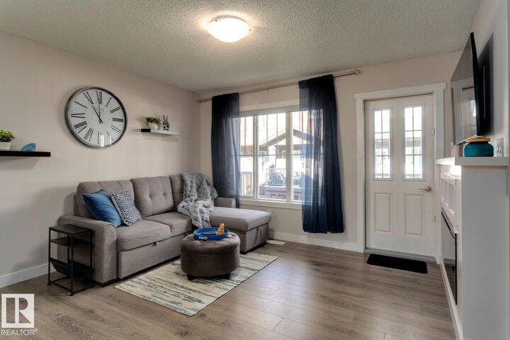 Property Photo: 1005 Graydon Hill Boulevard SW 72 AB T6W 3J5