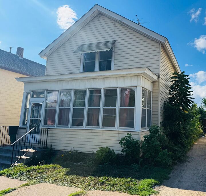 Property Photo: 693 5th Street E MN 55106