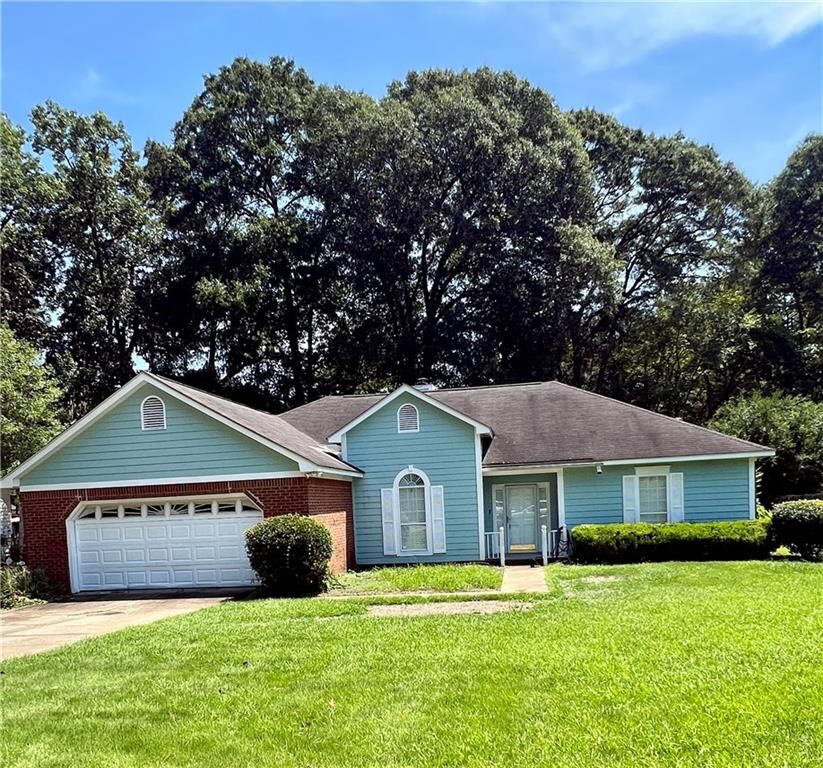 Property Photo:  218 Hummingbird Lane  GA 31707 