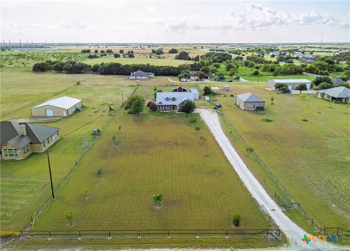 Property Photo: 9122 Stinnett Mill Road TX 76571