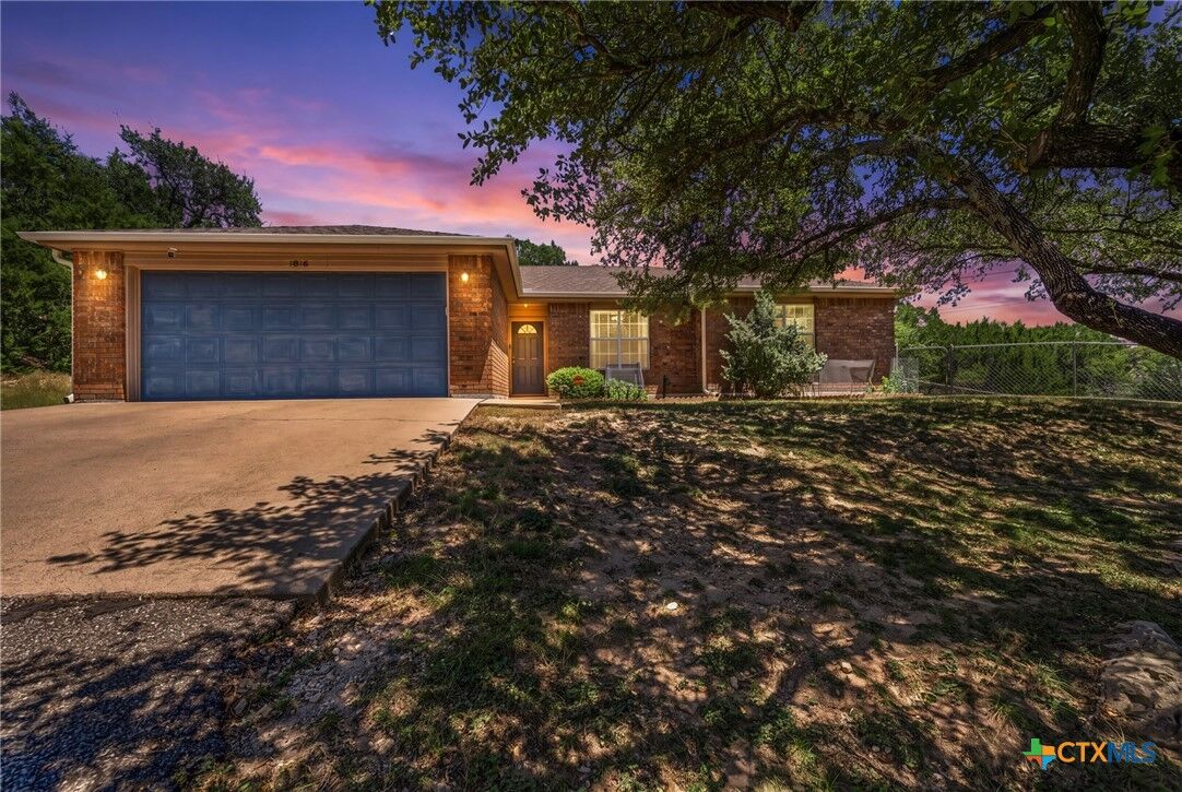 Property Photo: 1816 Opal Lane TX 76522