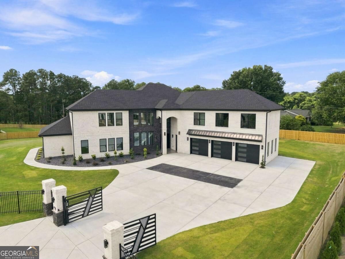 Property Photo:  2722 Talley Lane  GA 30519 