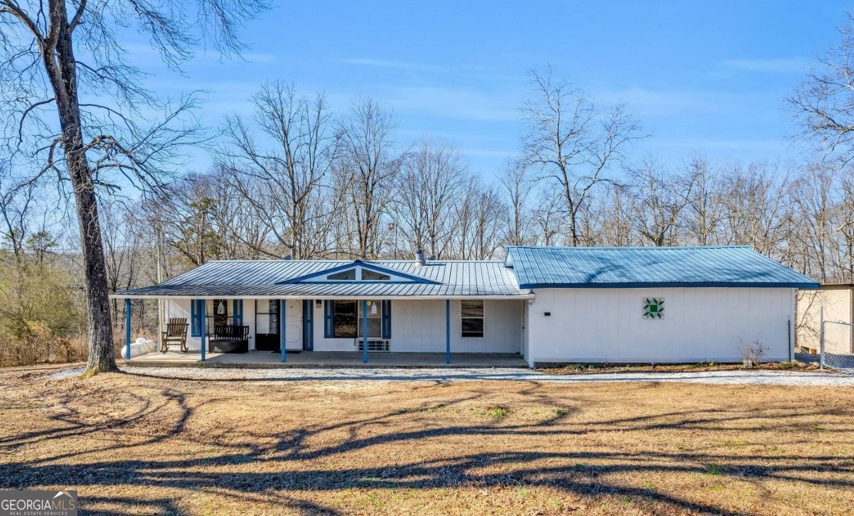 Property Photo: 824 Fairview Farm Circle GA 30553