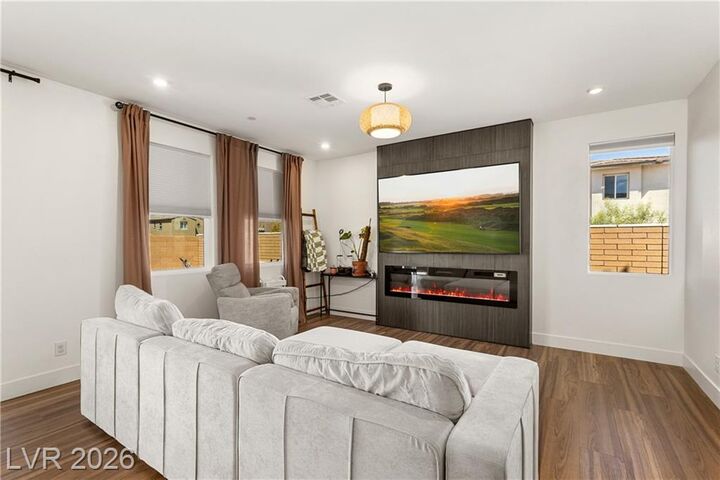 Property Photo: 863 Benning Street NV 89011