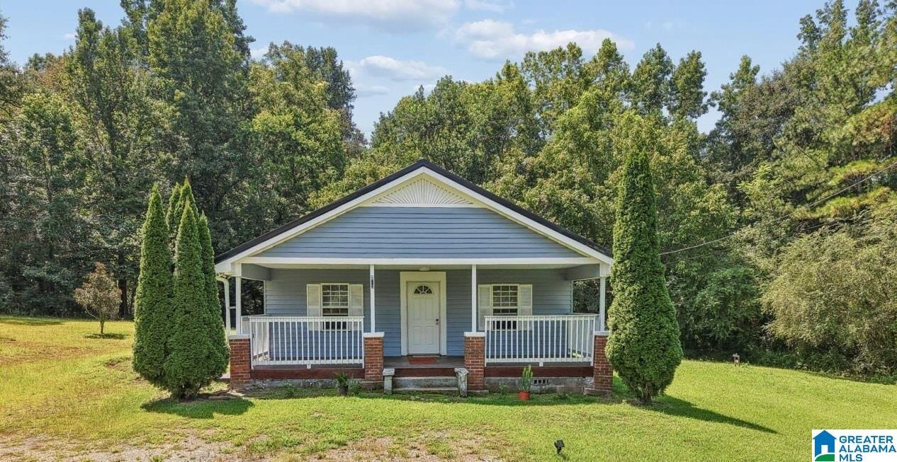 Property Photo: 102 Roll Tide Road AL 35121