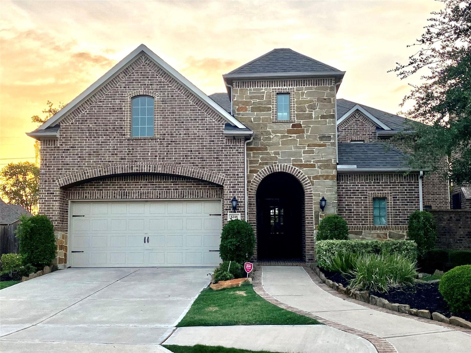 Property Photo: 5218 Alden Springs Boulevard TX 77479