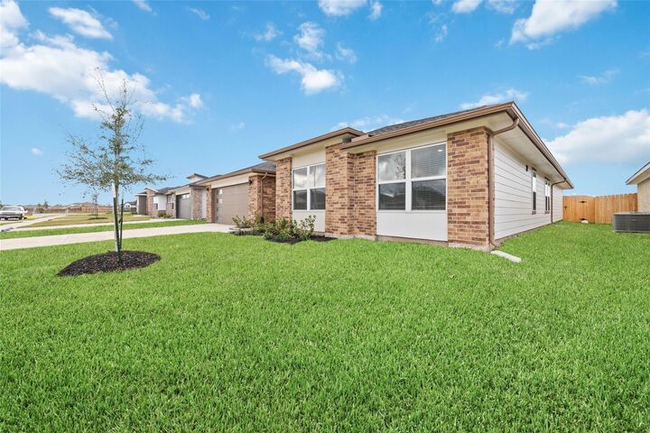 Property Photo: 1722 Windway Court TX 77469