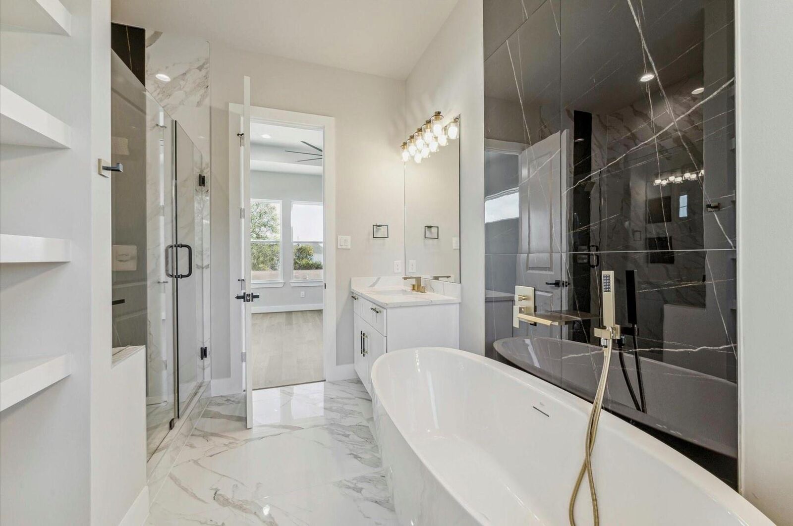 Property Photo: 5821 Mansfield Heights Lane TX 77091