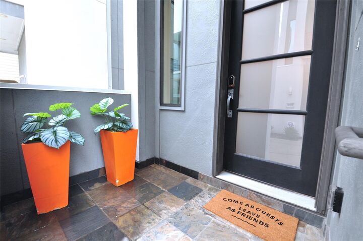 Property Photo: 5634 Petty Street B TX 77007