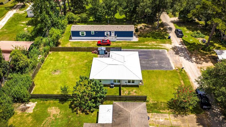 Property Photo:  131 County Road 2364  TX 77575 