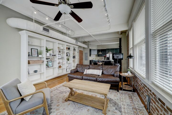 Property Photo:  201 Main Street 3A  TX 77002 