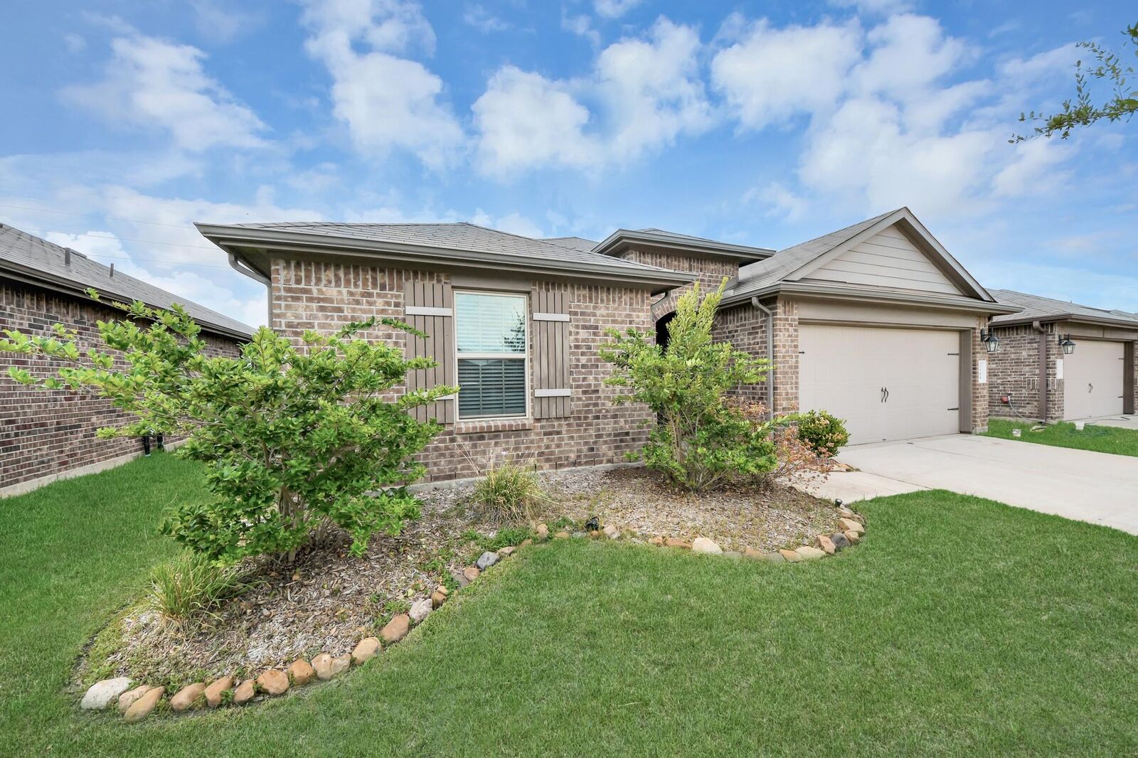 Property Photo: 3314 Zephyr Park Ln TX 77494
