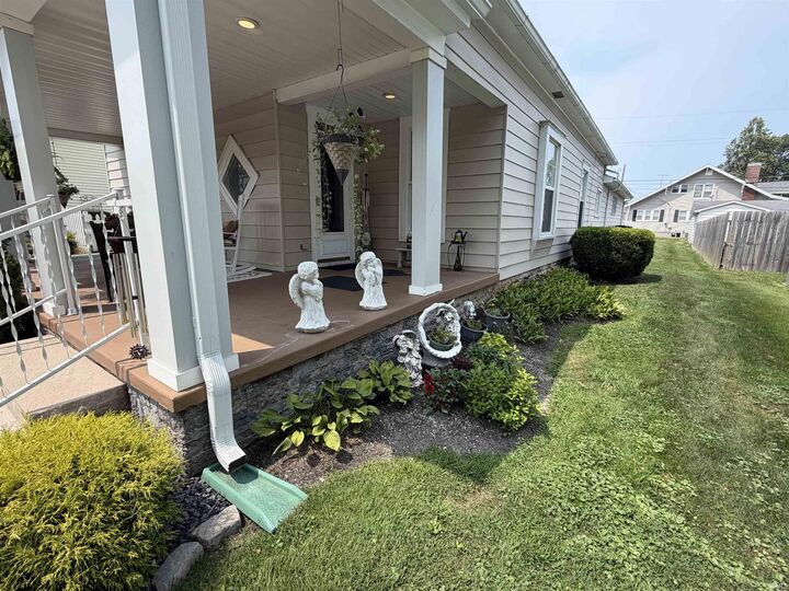 Property Photo: 1507 13th Street IN 47421