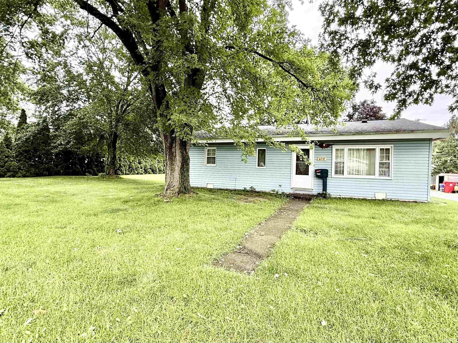 Property Photo: 612 S West Street IN 46996
