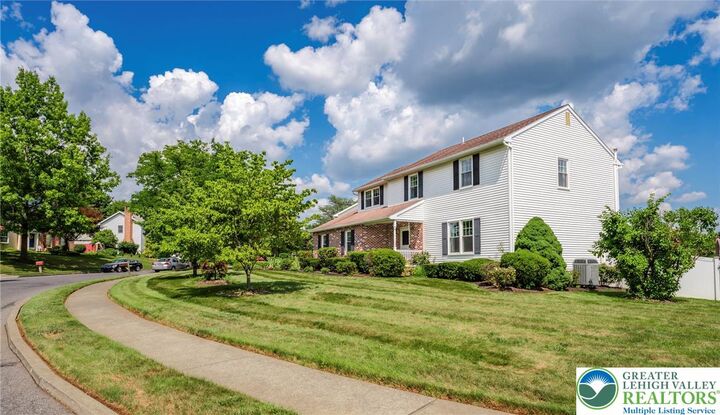 Property Photo: 4023 Danberry Drive PA 18045