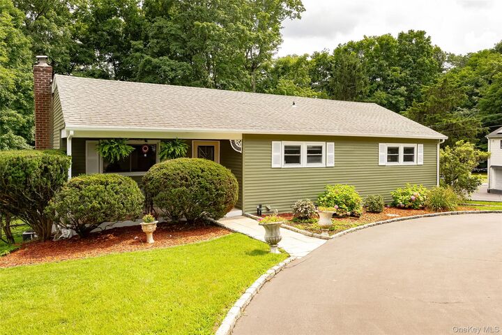 Property Photo:  61 Ganung Drive  NY 10562 