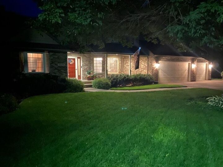 Property Photo:  2120 W Leota  NE 69101 