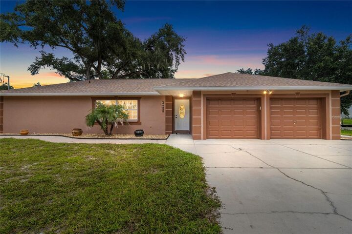 Property Photo: 40955 County Road 54 FL 33540
