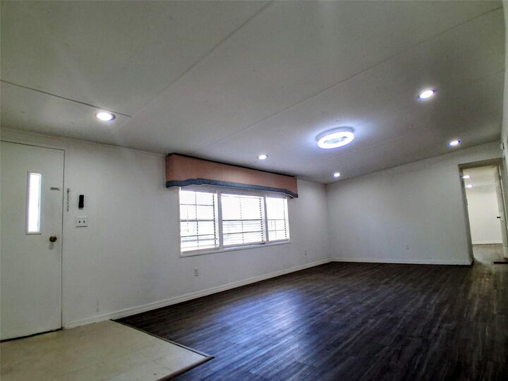 Property Photo:  15215 Vine Street  FL 34667 