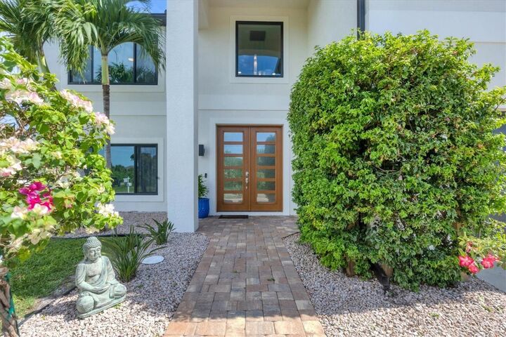 Property Photo:  15530 Aqua Circle  FL 33981 