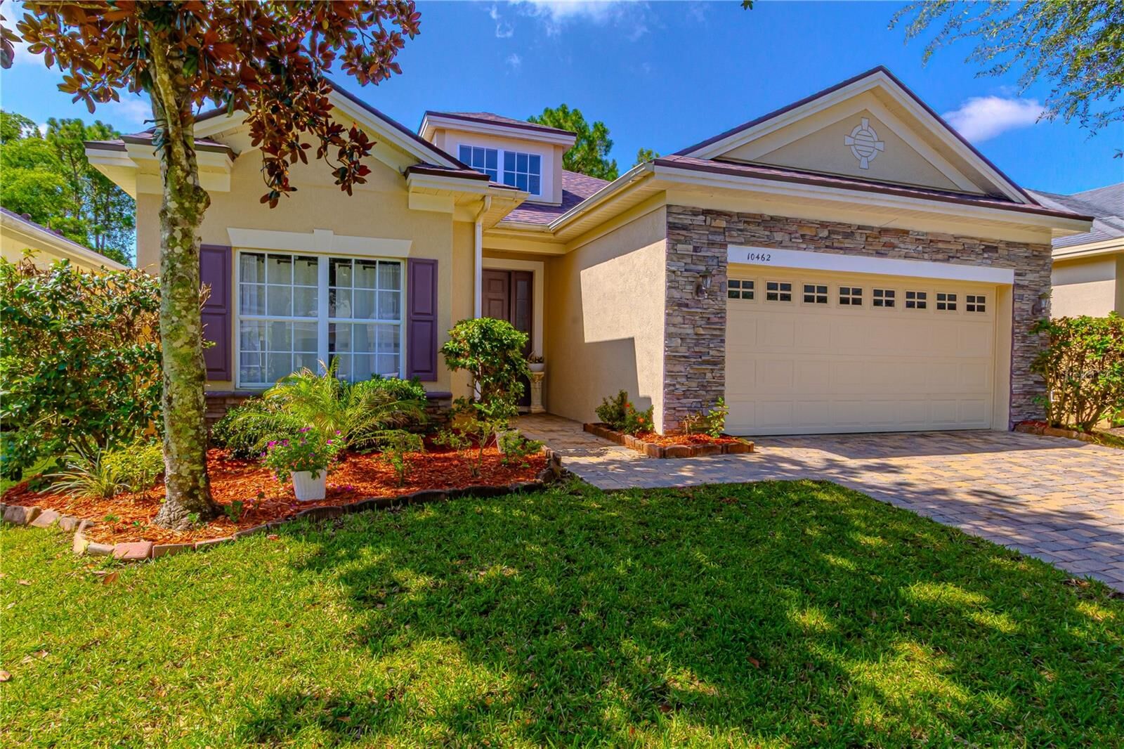 Property Photo:  10462 Willow Ridge Loop  FL 32825 