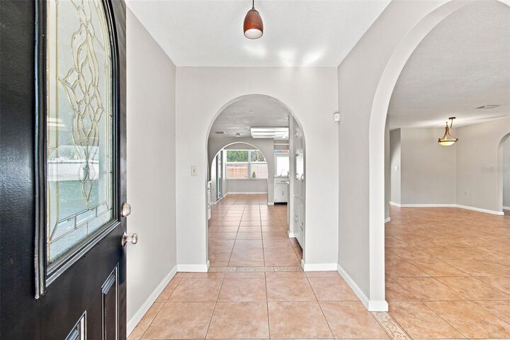 Property Photo:  527 Wayfarer Drive  FL 34689 
