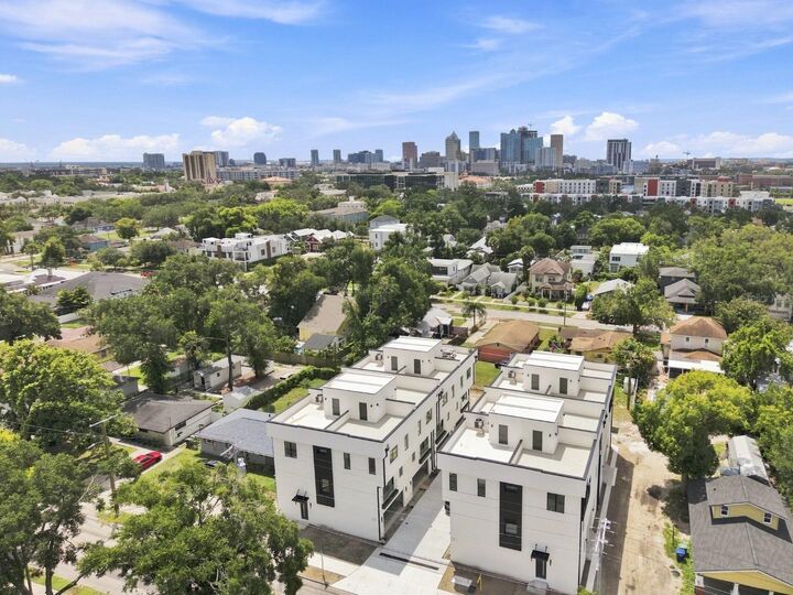 Property Photo:  310 W Columbus Drive 8  FL 33602 