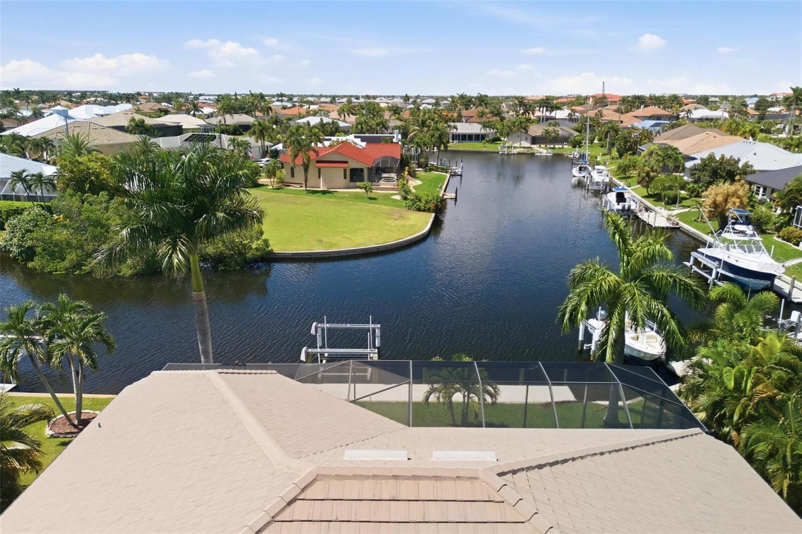 Property Photo:  1418 Kinglet Drive  FL 33950 