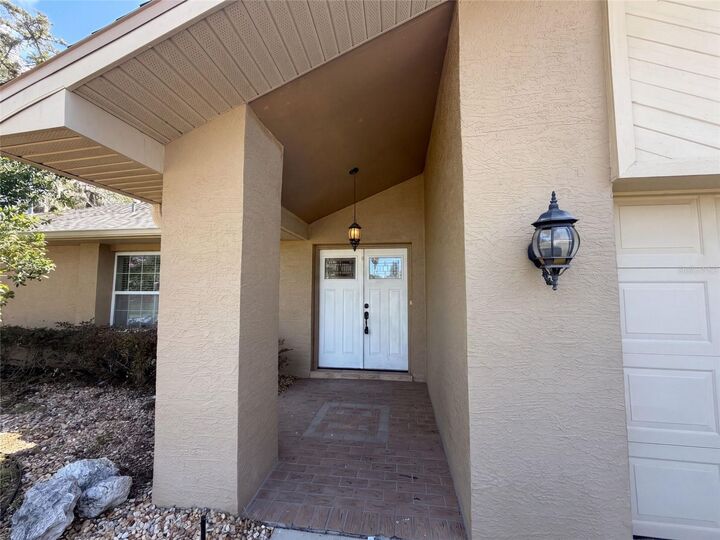 Property Photo: 4573 Bayridge Court FL 34606