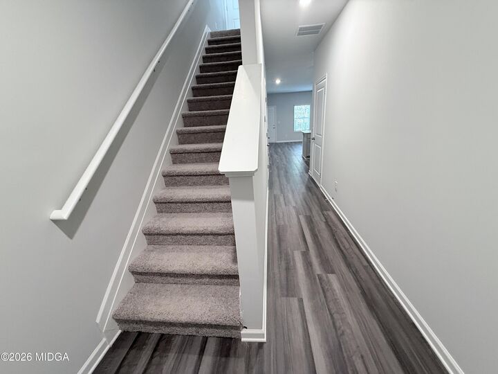 Property Photo:  460 Oakwood Drive NW  GA 31061 
