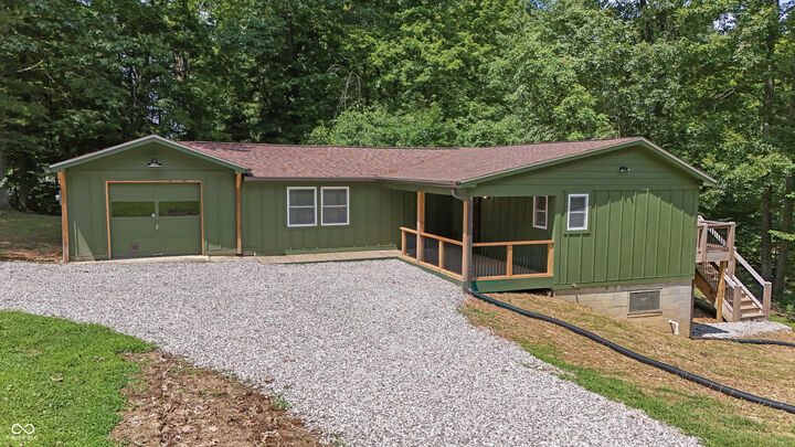 Property Photo: 628 W Robertson Road IN 46160